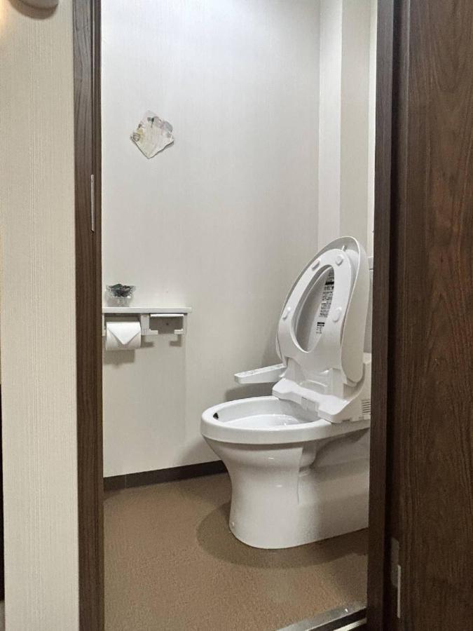 ホステル今鶴 四人部屋 302号室 Осака Экстерьер фото