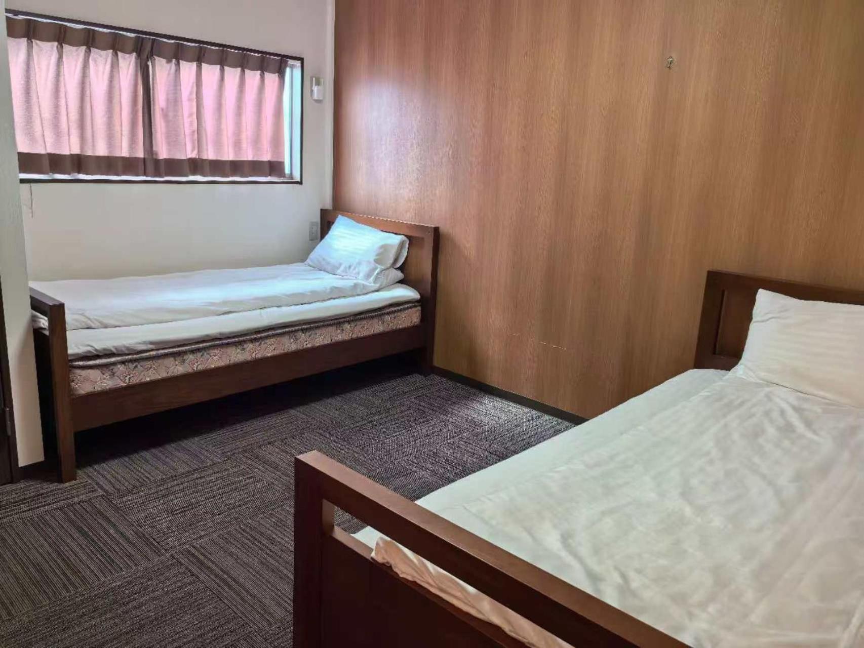 ホステル今鶴 四人部屋 302号室 Осака Экстерьер фото